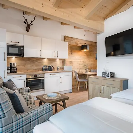 Hotel apartamentowy Alpenparks & Hochkoenig