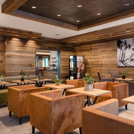 Alpenparks & Hochkoenig Hotel apartamentowy 4*