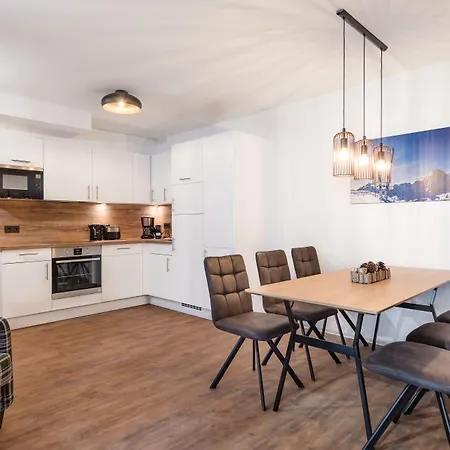 Alpenparks & Hochkoenig 4*